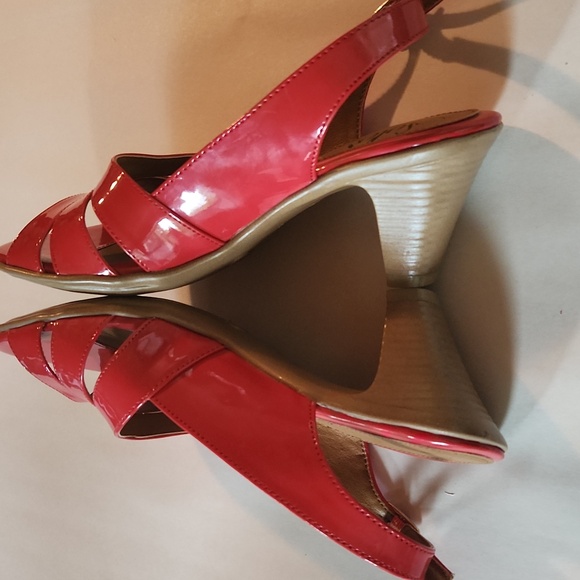 Solos by Softspots Red Heels - Picture 9 of 12
